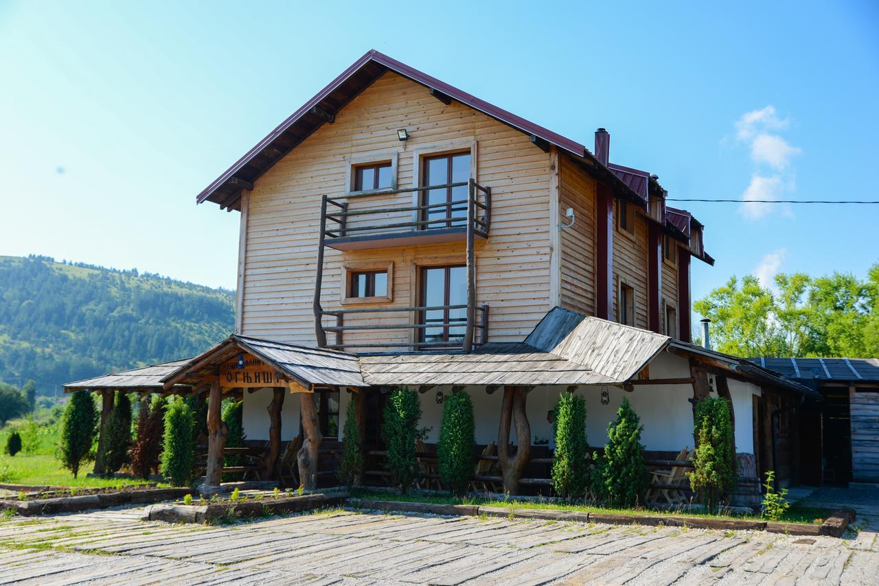 Koruge Motel Nacionalni Restoran Ognjiste מראה חיצוני תמונה