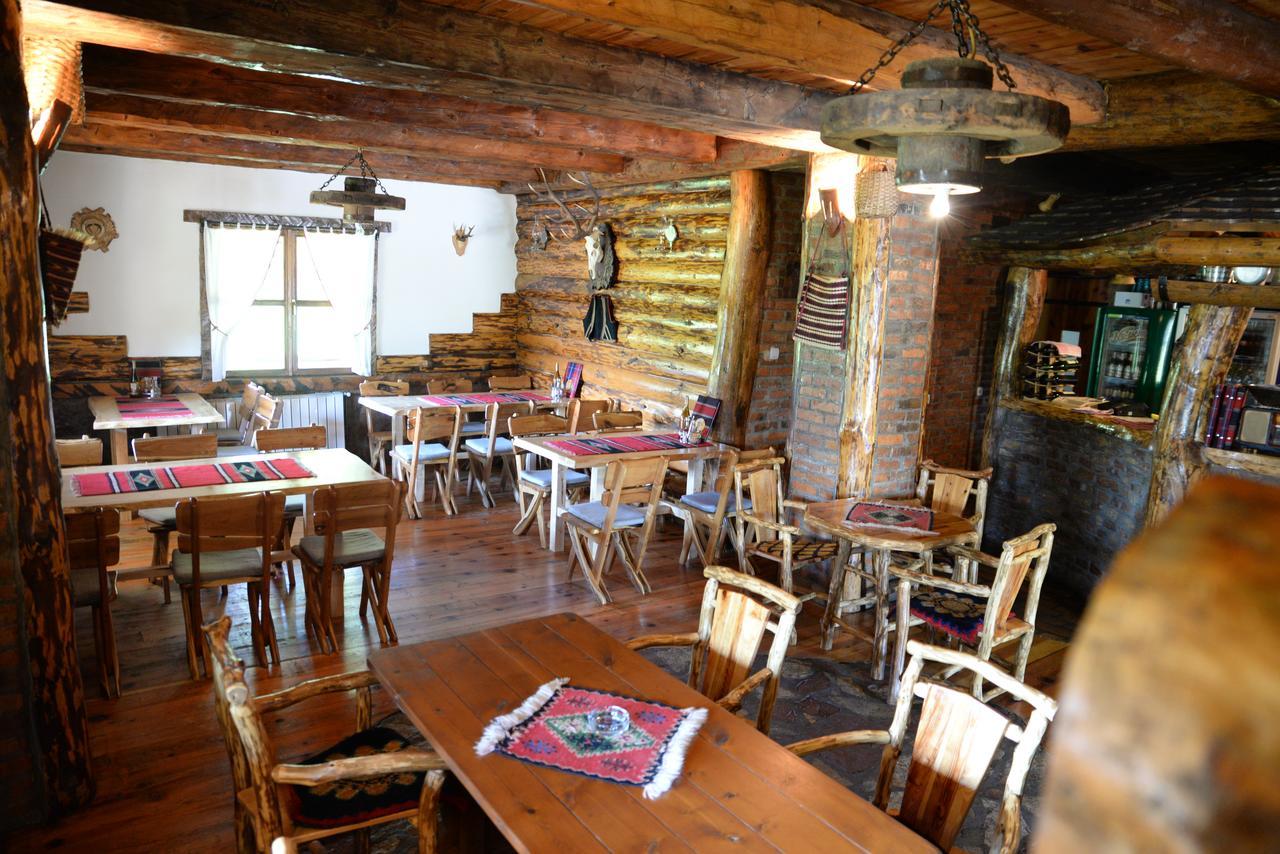 Koruge Motel Nacionalni Restoran Ognjiste מראה חיצוני תמונה